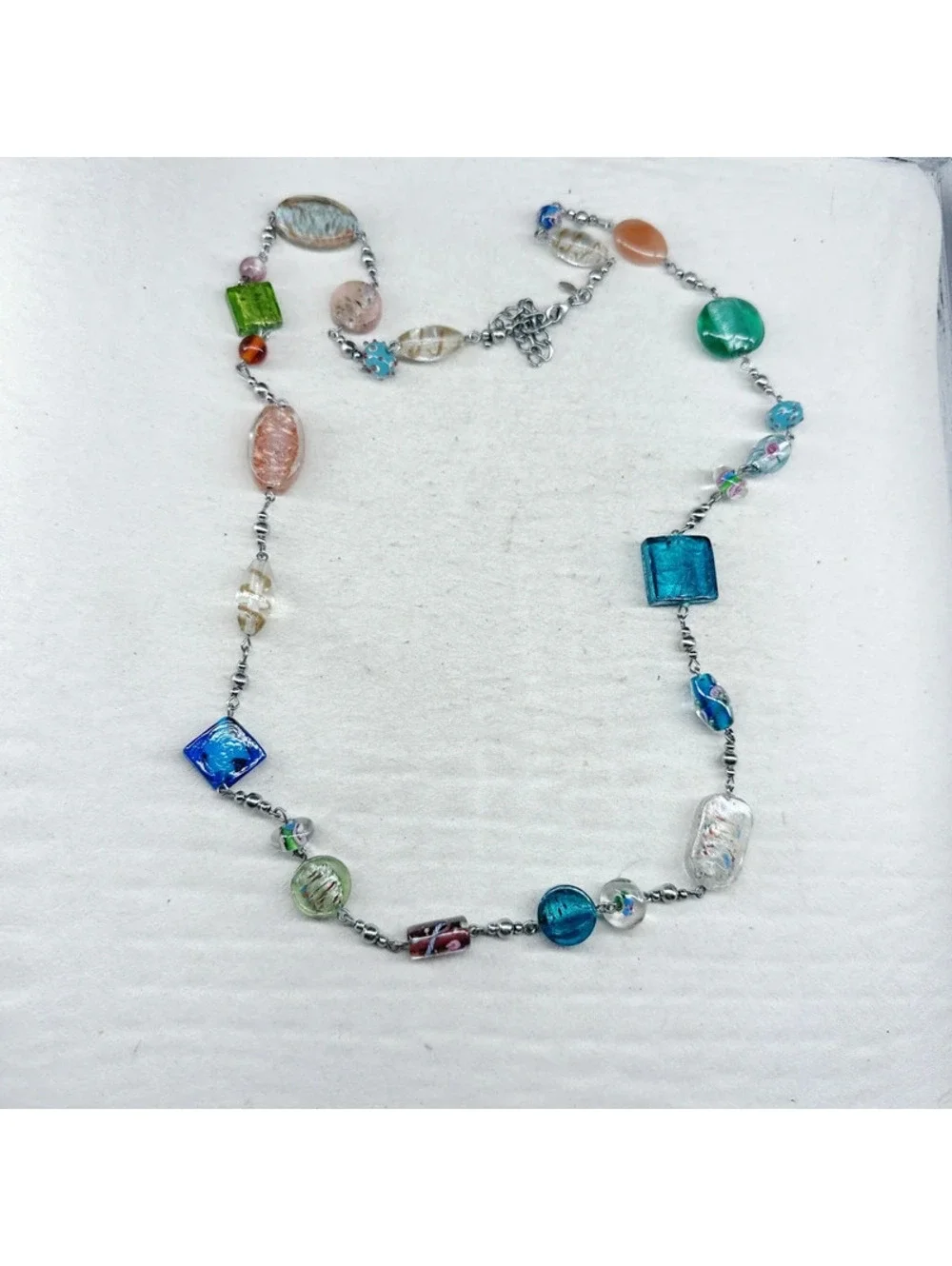 342u. Premier Designs Floral Glass Necklace